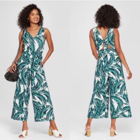 NEW Who What Wear Palm Print Jumpsuit XS - Picture 1 of 8